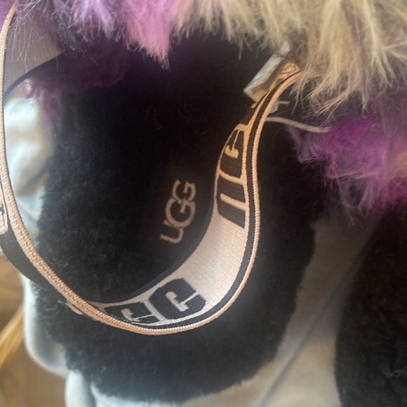 🎀 UGG Womens Oh Yeah Slide Tie Dye Magnolia Size 8 Sandals - Picture 7 of 8